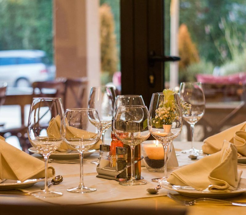 restaurant-449952_1920
